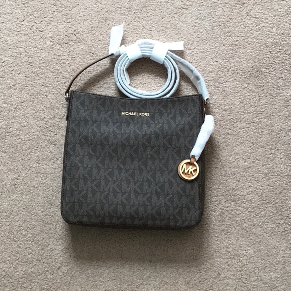Michael Kors crossbody